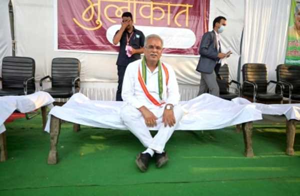 भूपेश बघेल की हर वर्ग के दरवाजे पर दस्तक